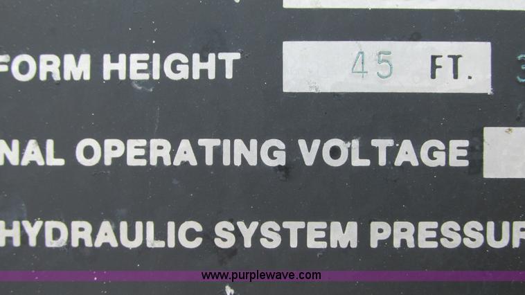 image for item G9100 1994 Genie Z-45/22 boom lift