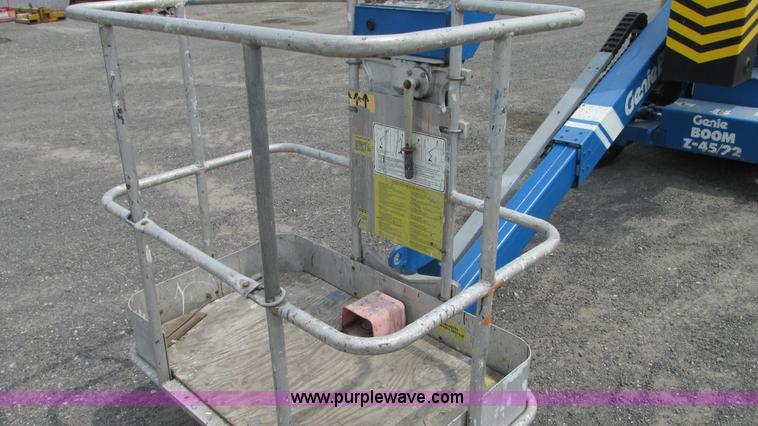 image for item G9100 1994 Genie Z-45/22 boom lift