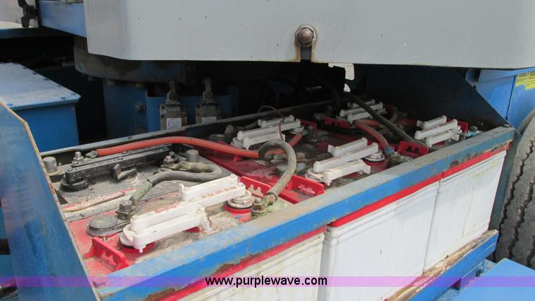 image for item G9100 1994 Genie Z-45/22 boom lift