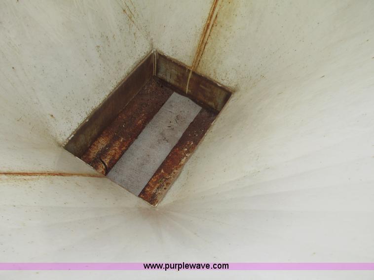 image for item G9944 Gar Bro 433G concrete bucket