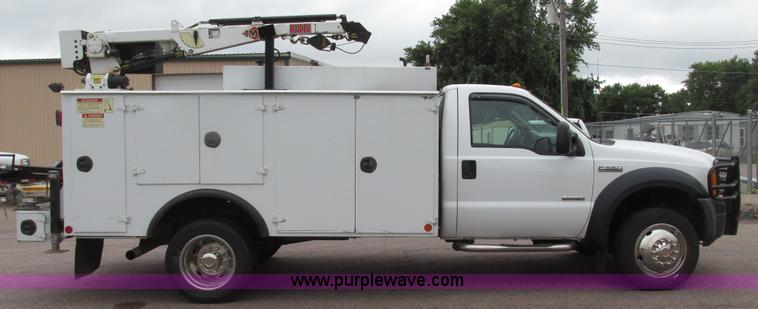 image for item G9974 2007 Ford F550 Super Duty XL utility truck