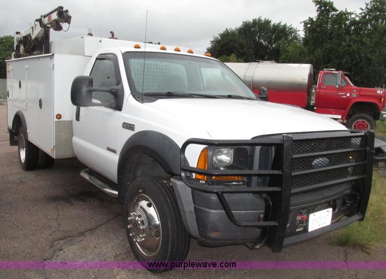 image for item G9974 2007 Ford F550 Super Duty XL utility truck