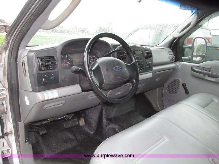 image for item G9974 2007 Ford F550 Super Duty XL utility truck