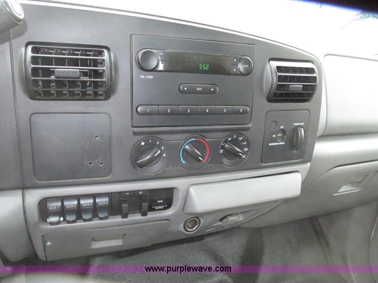 image for item G9974 2007 Ford F550 Super Duty XL utility truck