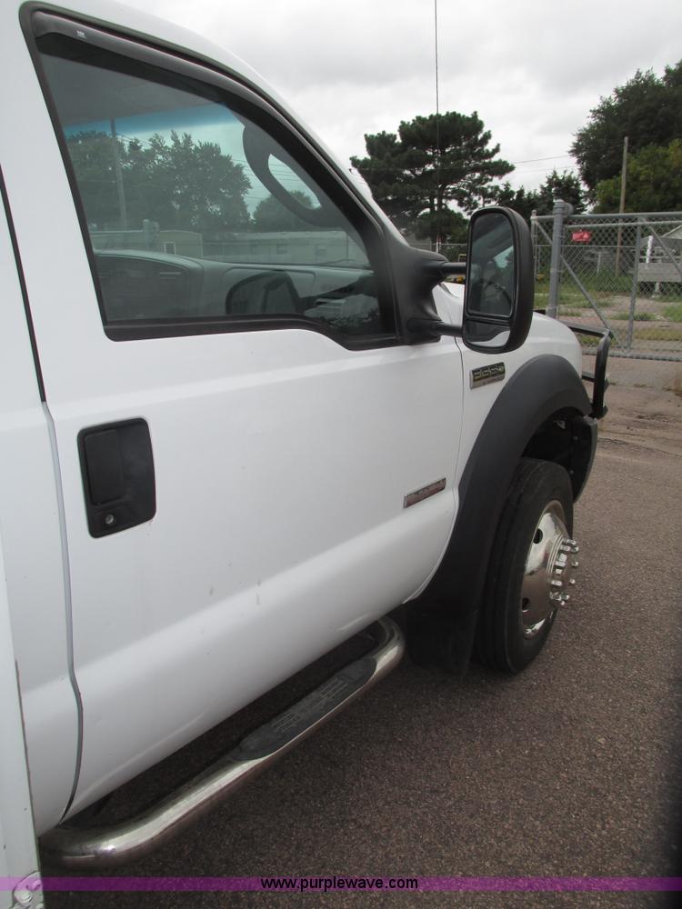 image for item G9974 2007 Ford F550 Super Duty XL utility truck