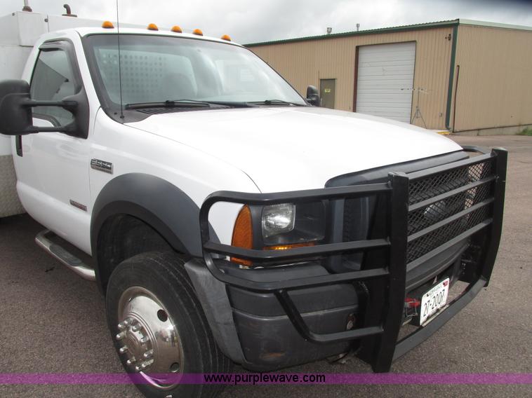 image for item G9974 2007 Ford F550 Super Duty XL utility truck