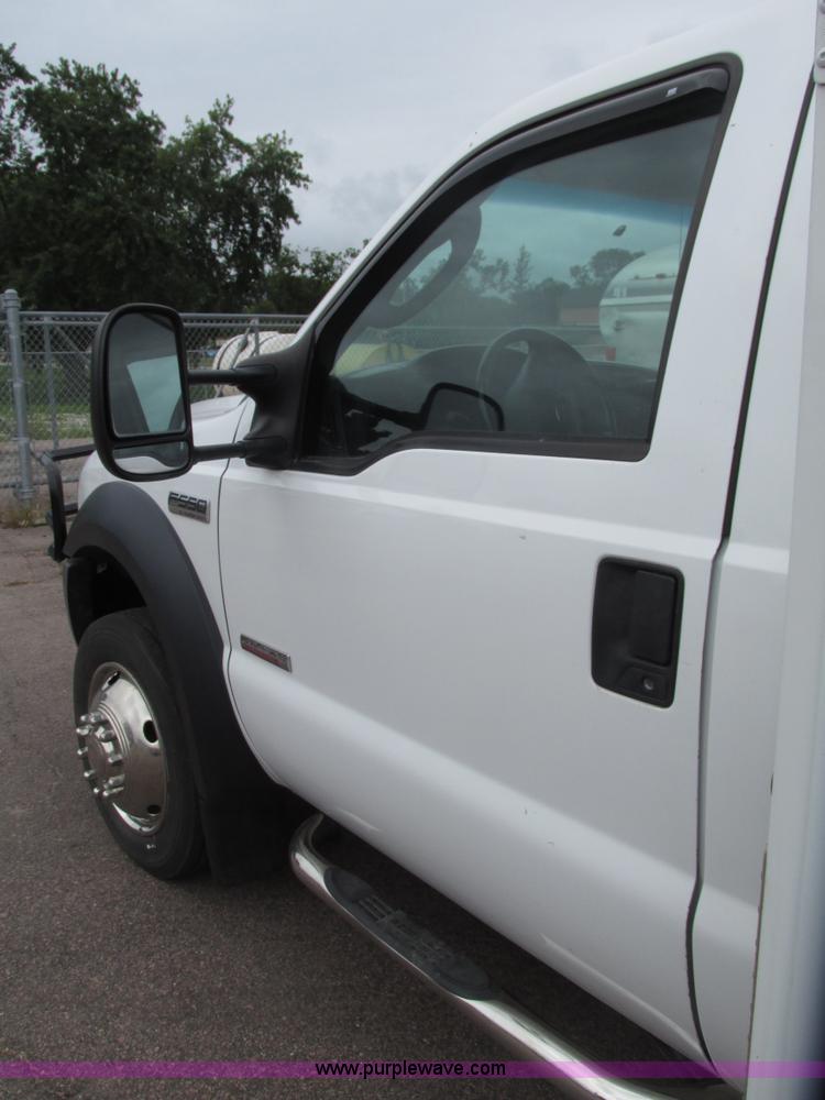 image for item G9974 2007 Ford F550 Super Duty XL utility truck