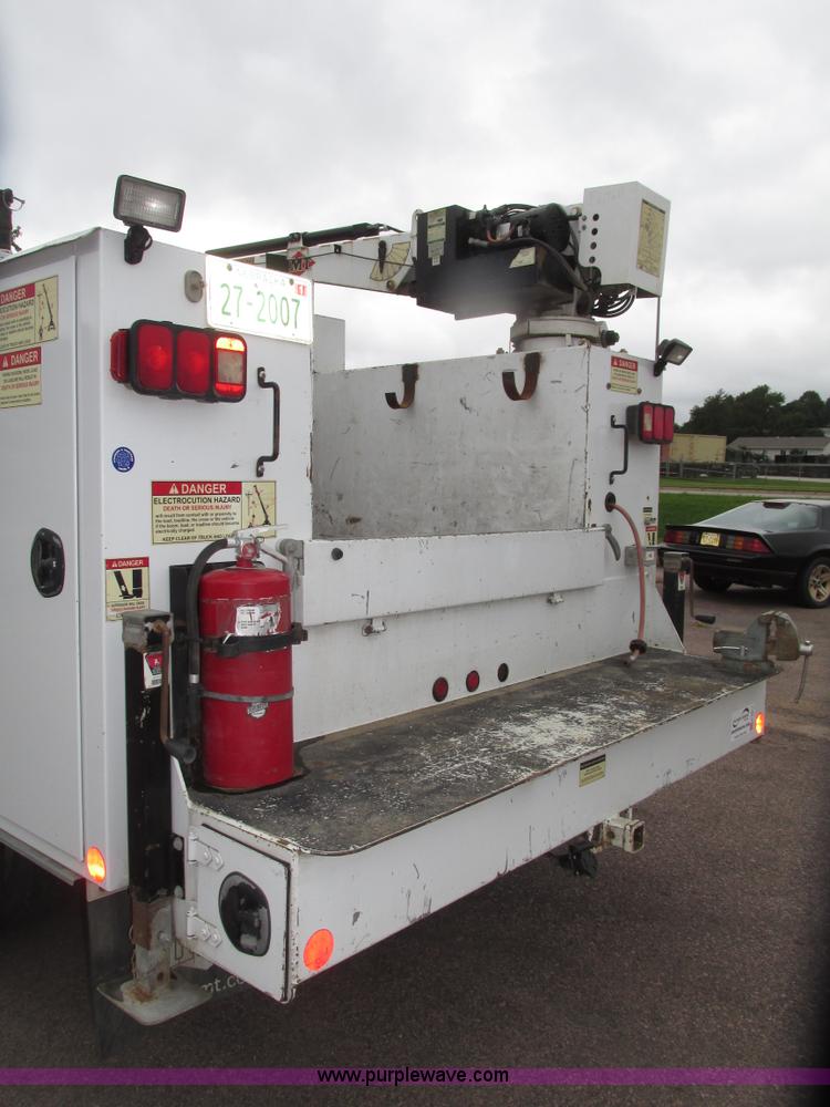 image for item G9974 2007 Ford F550 Super Duty XL utility truck