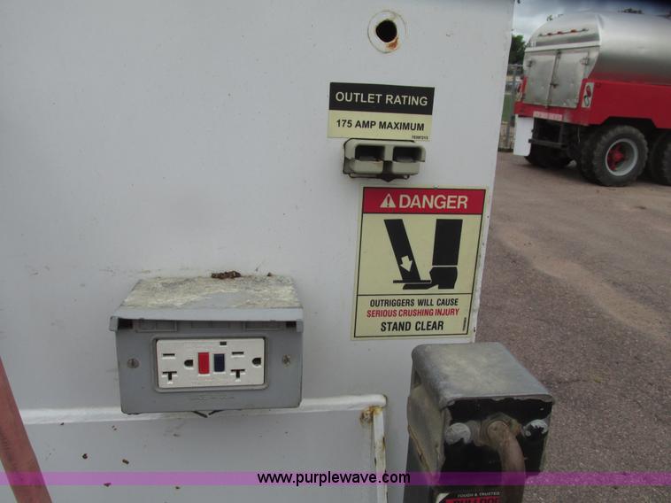 image for item G9974 2007 Ford F550 Super Duty XL utility truck