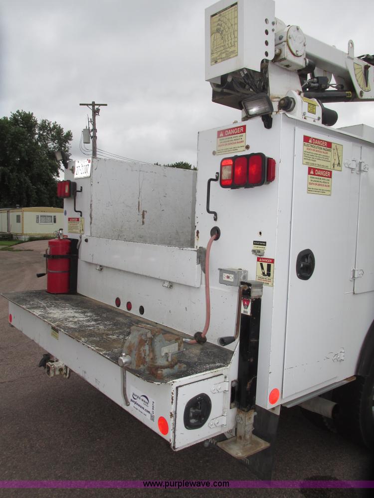 image for item G9974 2007 Ford F550 Super Duty XL utility truck