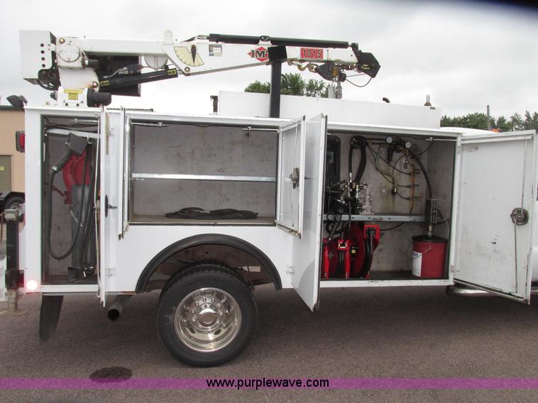 image for item G9974 2007 Ford F550 Super Duty XL utility truck