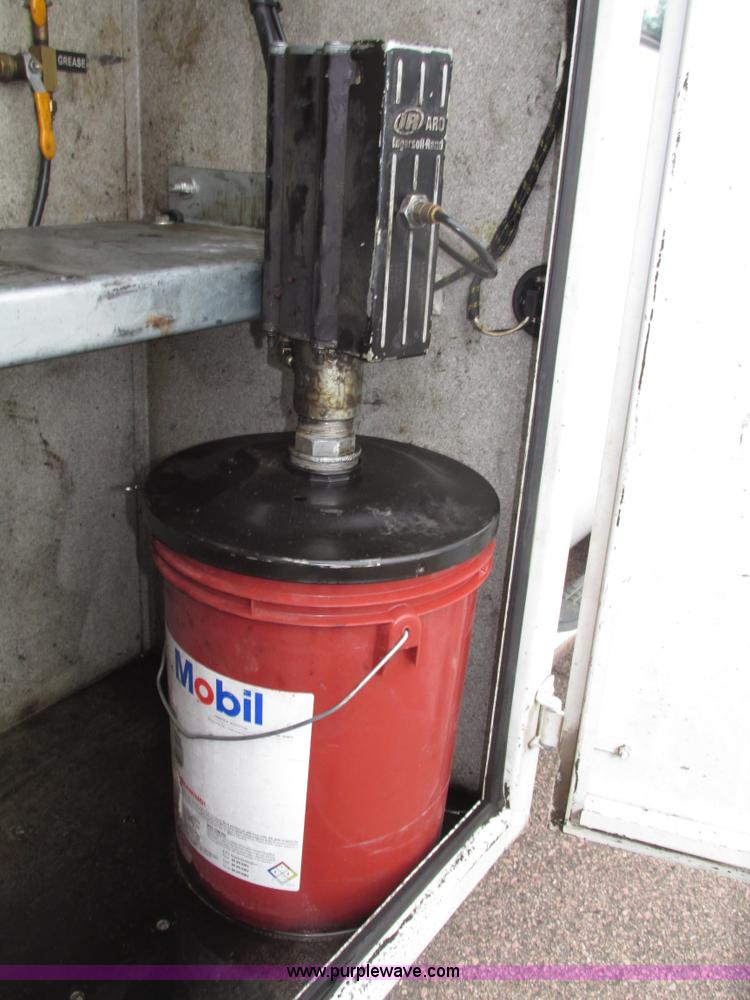 image for item G9974 2007 Ford F550 Super Duty XL utility truck