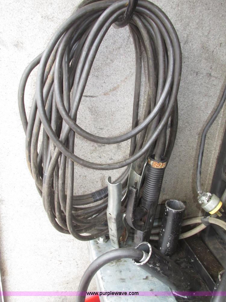 image for item G9974 2007 Ford F550 Super Duty XL utility truck