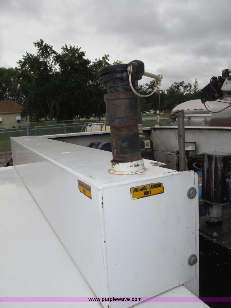 image for item G9974 2007 Ford F550 Super Duty XL utility truck