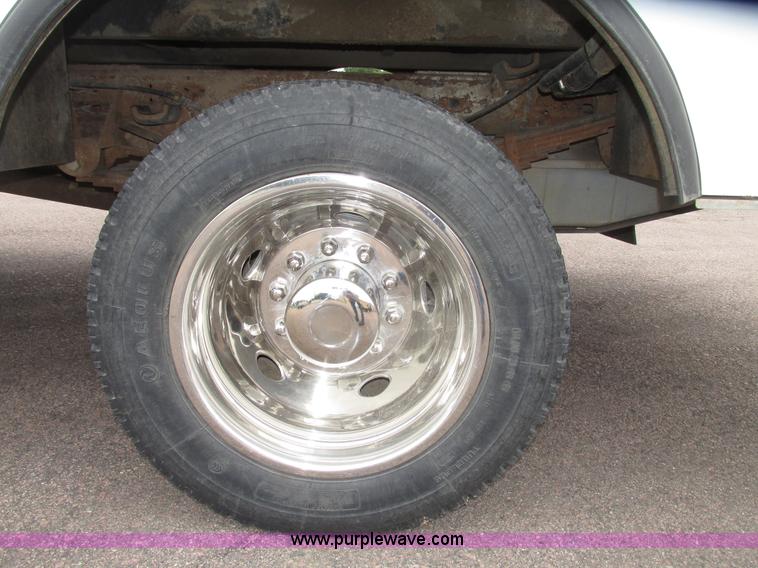 image for item G9974 2007 Ford F550 Super Duty XL utility truck