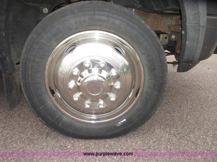 image for item G9974 2007 Ford F550 Super Duty XL utility truck