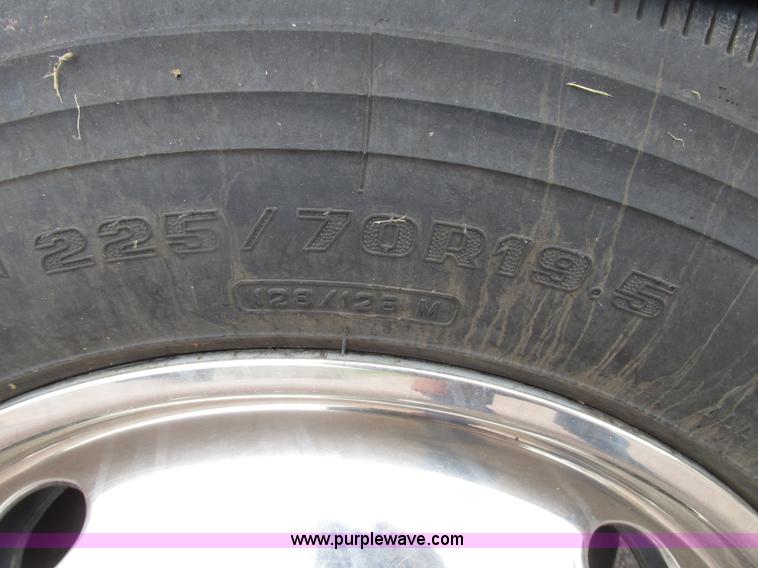 image for item G9974 2007 Ford F550 Super Duty XL utility truck