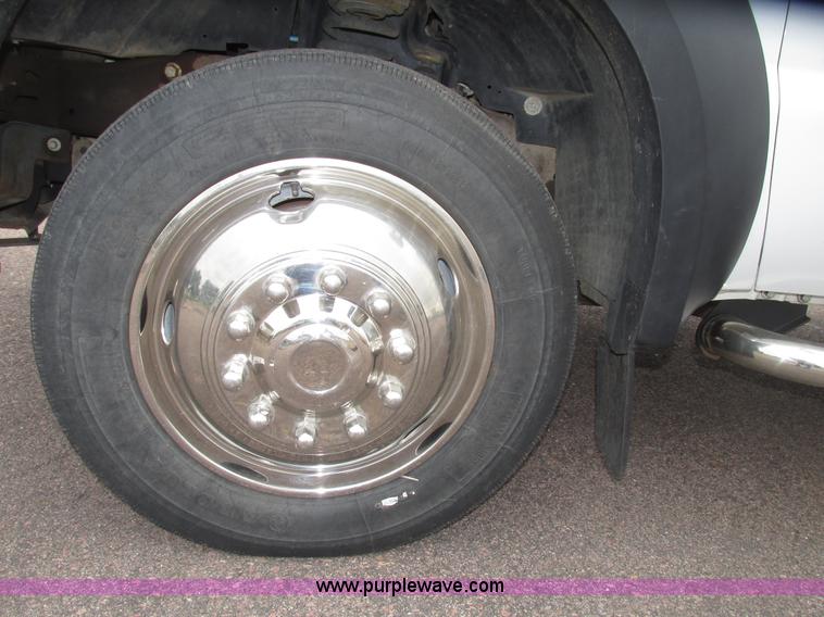 image for item G9974 2007 Ford F550 Super Duty XL utility truck