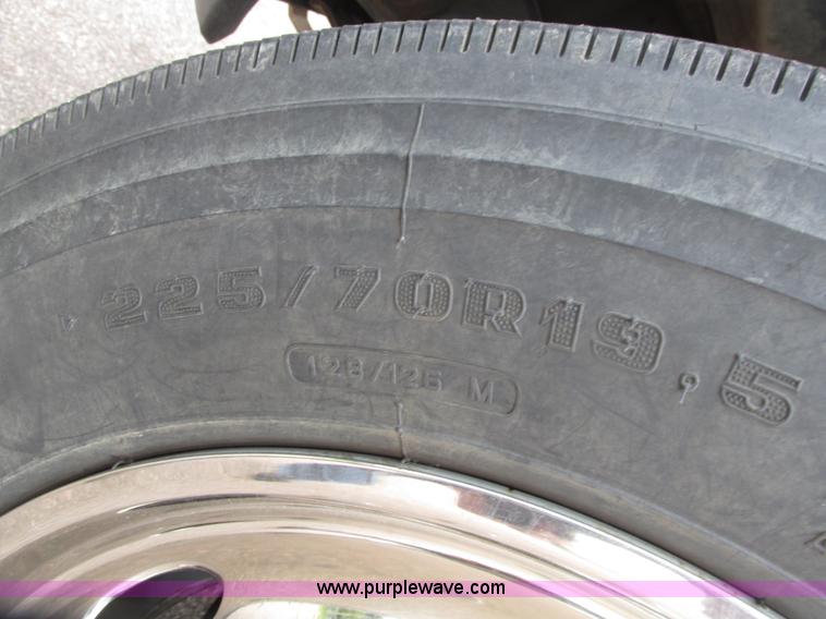 image for item G9974 2007 Ford F550 Super Duty XL utility truck