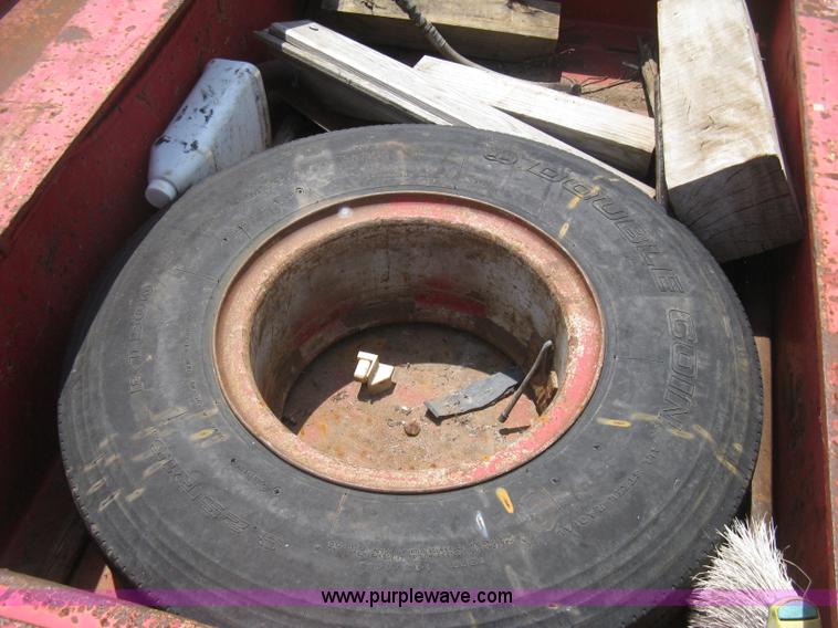 image for item H5271 1973 Fruehauf C25L-J2 low boy trailer