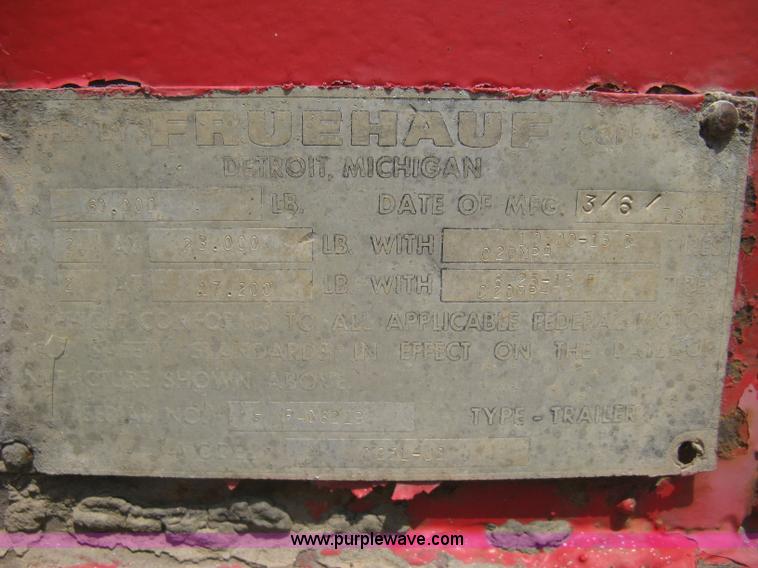 image for item H5271 1973 Fruehauf C25L-J2 low boy trailer