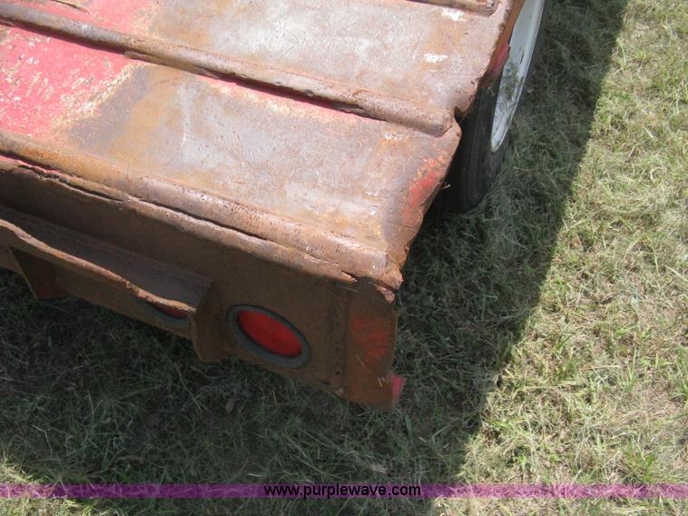 image for item H5271 1973 Fruehauf C25L-J2 low boy trailer