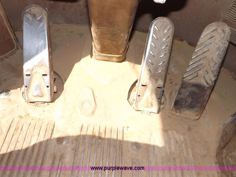 image for item H9142 1984 Caterpillar 980C wheel loader