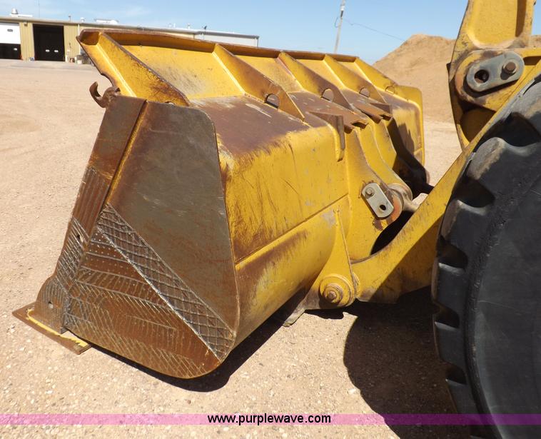 image for item H9142 1984 Caterpillar 980C wheel loader
