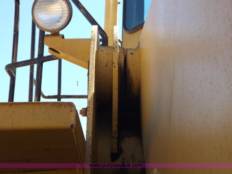 image for item H9142 1984 Caterpillar 980C wheel loader