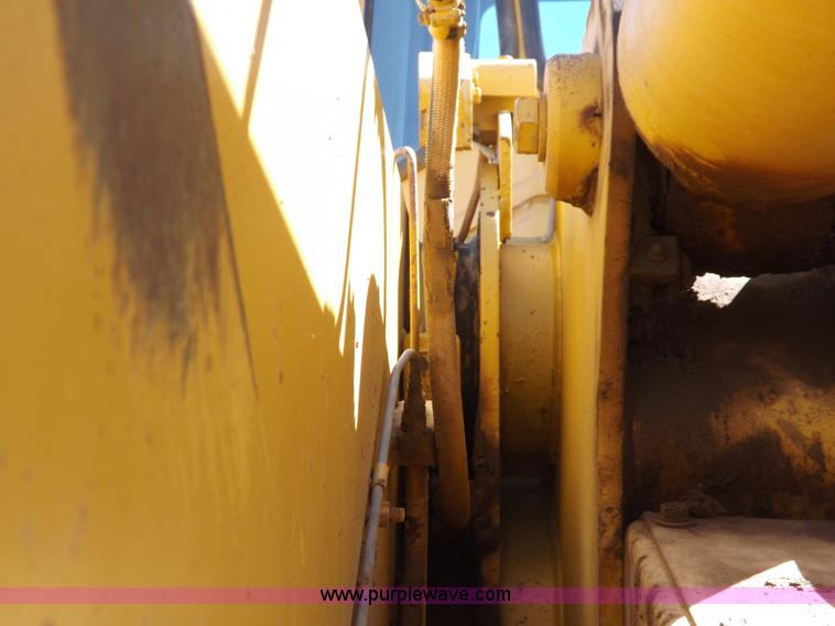 image for item H9142 1984 Caterpillar 980C wheel loader