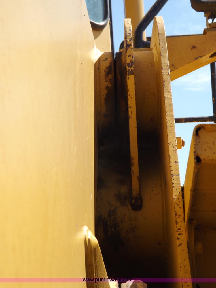 image for item H9142 1984 Caterpillar 980C wheel loader