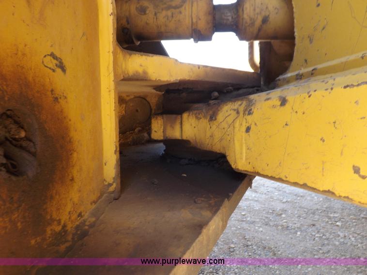 image for item H9142 1984 Caterpillar 980C wheel loader