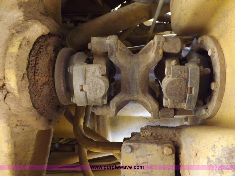 image for item H9142 1984 Caterpillar 980C wheel loader