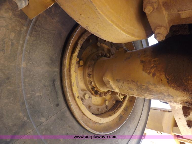 image for item H9142 1984 Caterpillar 980C wheel loader