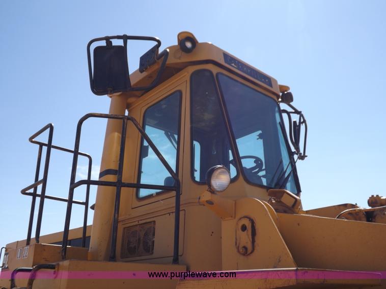 image for item H9142 1984 Caterpillar 980C wheel loader