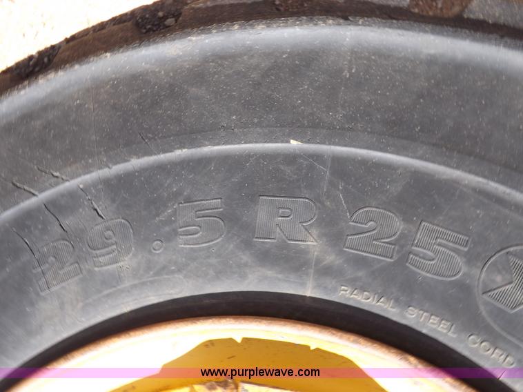 image for item H9142 1984 Caterpillar 980C wheel loader