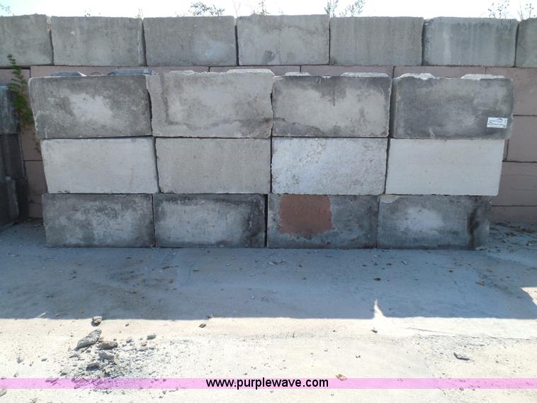 image for item I3287 (24) stacking concrete bunker blocks
