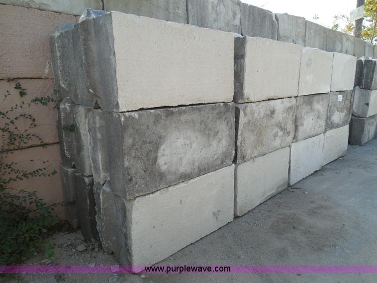 image for item I3288 (24) stacking concrete bunker blocks