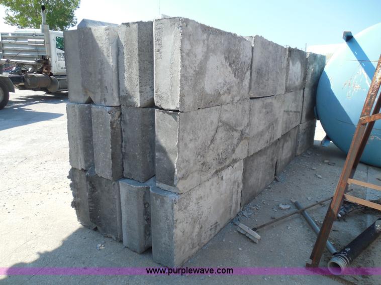 image for item I3290 (24) stacking concrete bunker blocks