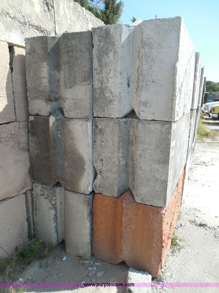 image for item I3292 (24) stacking concrete bunker blocks