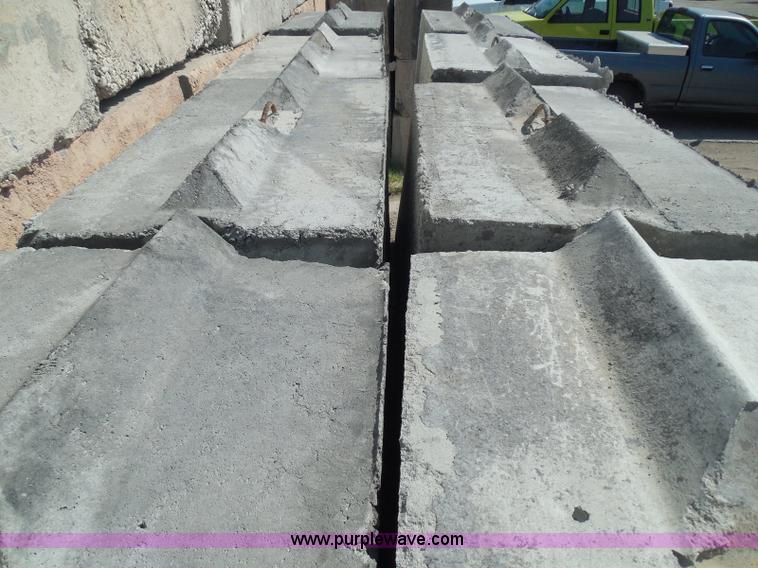 image for item I3292 (24) stacking concrete bunker blocks