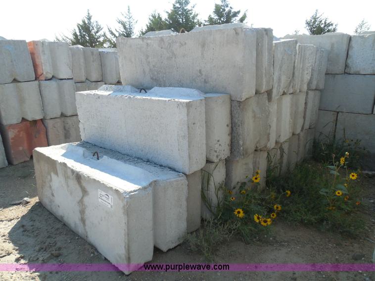 image for item I3300 (15) stacking concrete bunker blocks