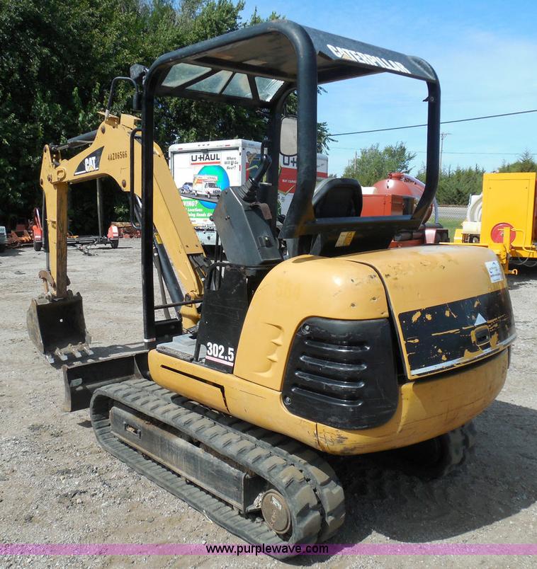 image for item I3313 2006 Caterpillar 302.5 mini excavator