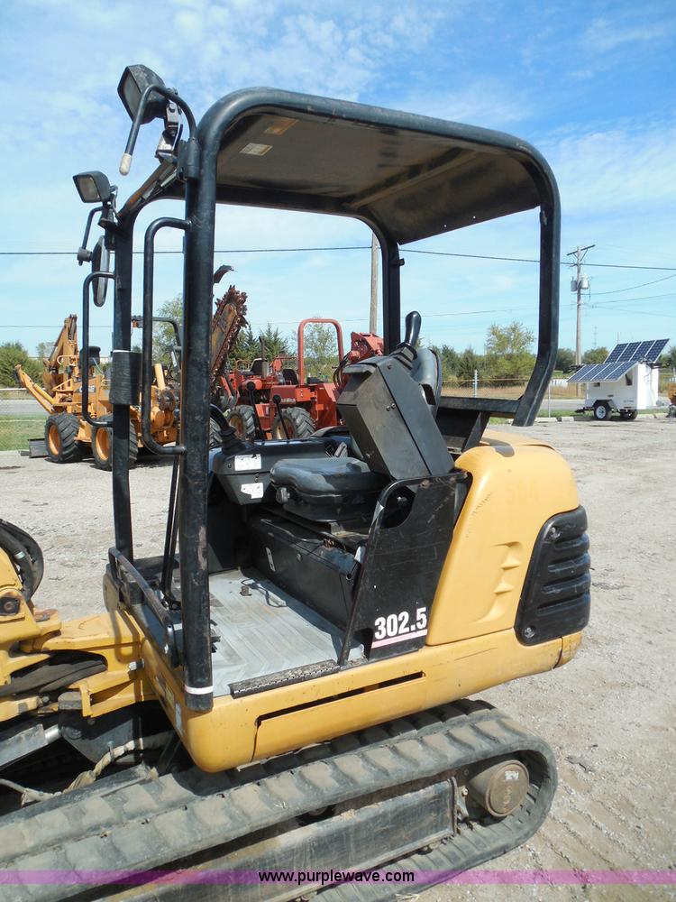 image for item I3313 2006 Caterpillar 302.5 mini excavator