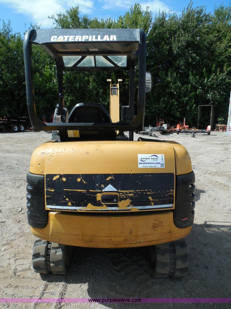 image for item I3313 2006 Caterpillar 302.5 mini excavator