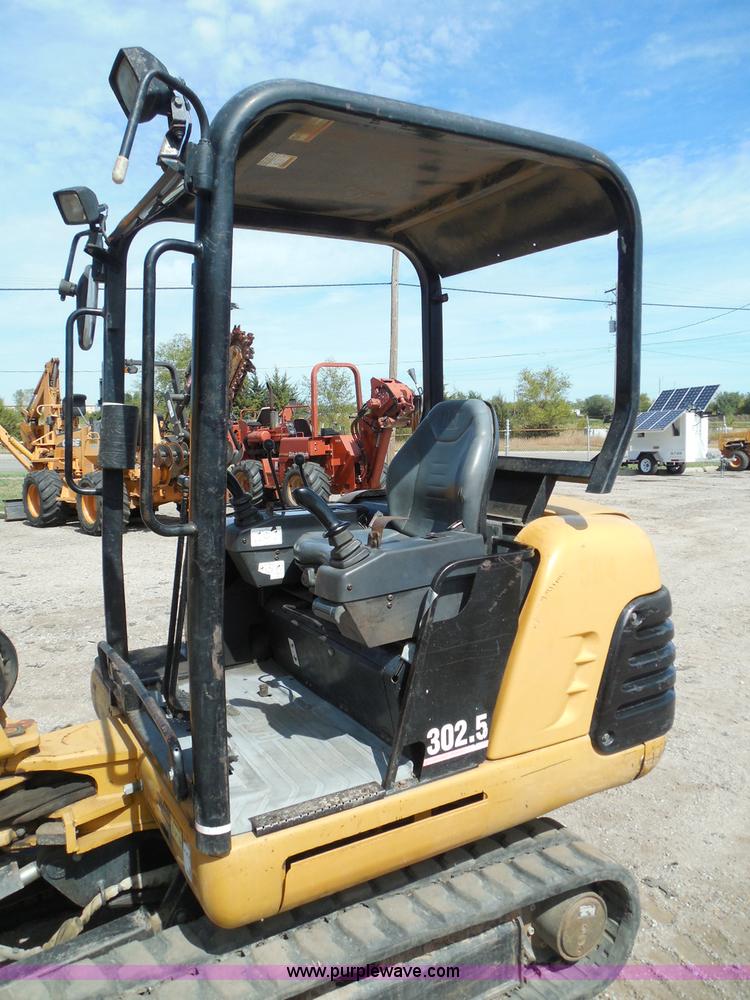 image for item I3313 2006 Caterpillar 302.5 mini excavator