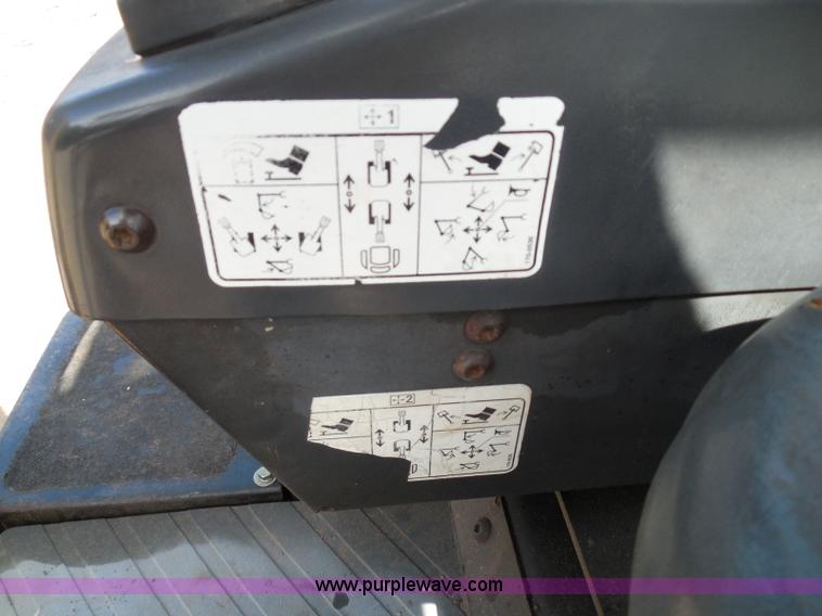 image for item I3313 2006 Caterpillar 302.5 mini excavator