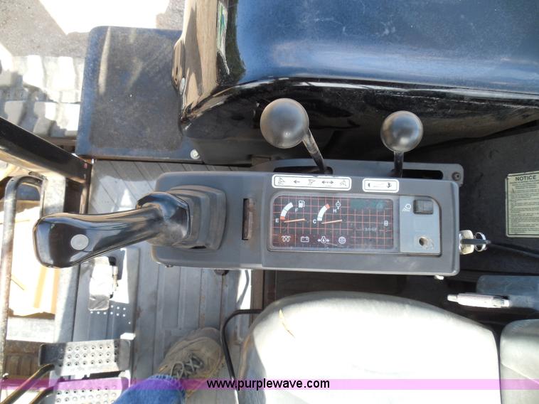 image for item I3313 2006 Caterpillar 302.5 mini excavator