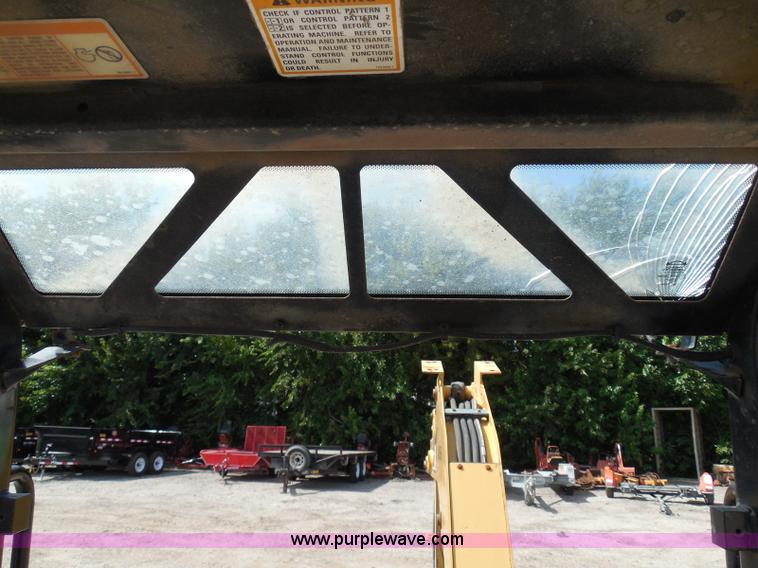 image for item I3313 2006 Caterpillar 302.5 mini excavator