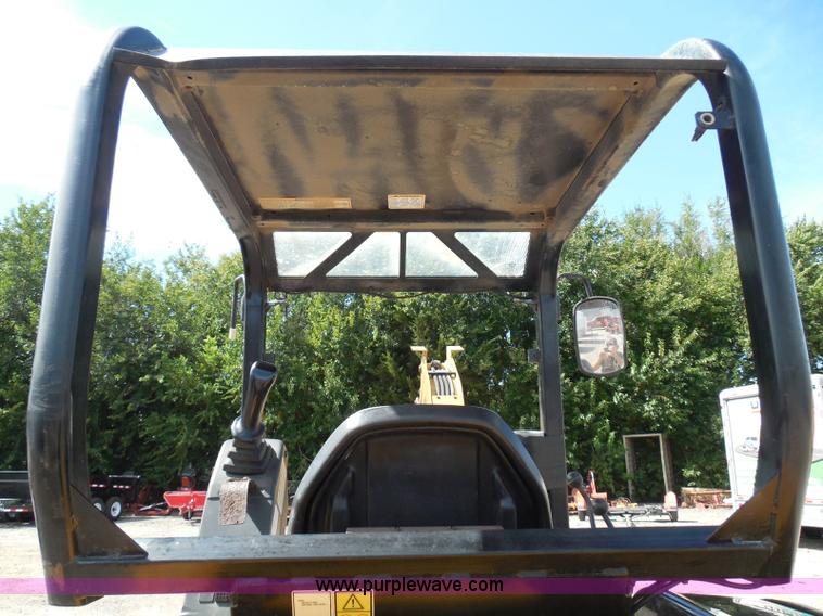 image for item I3313 2006 Caterpillar 302.5 mini excavator